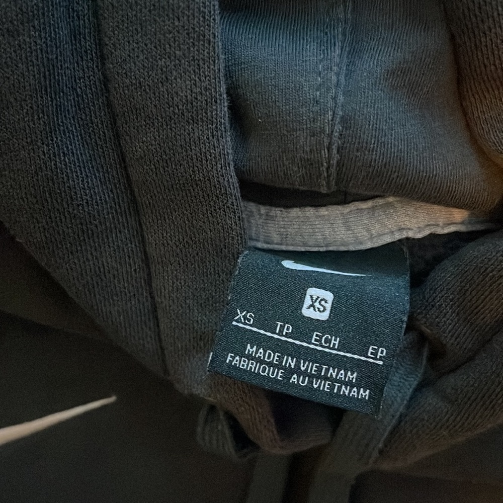 xtra small nike hoodie $40 OBO!! - Picture 2 of 2
